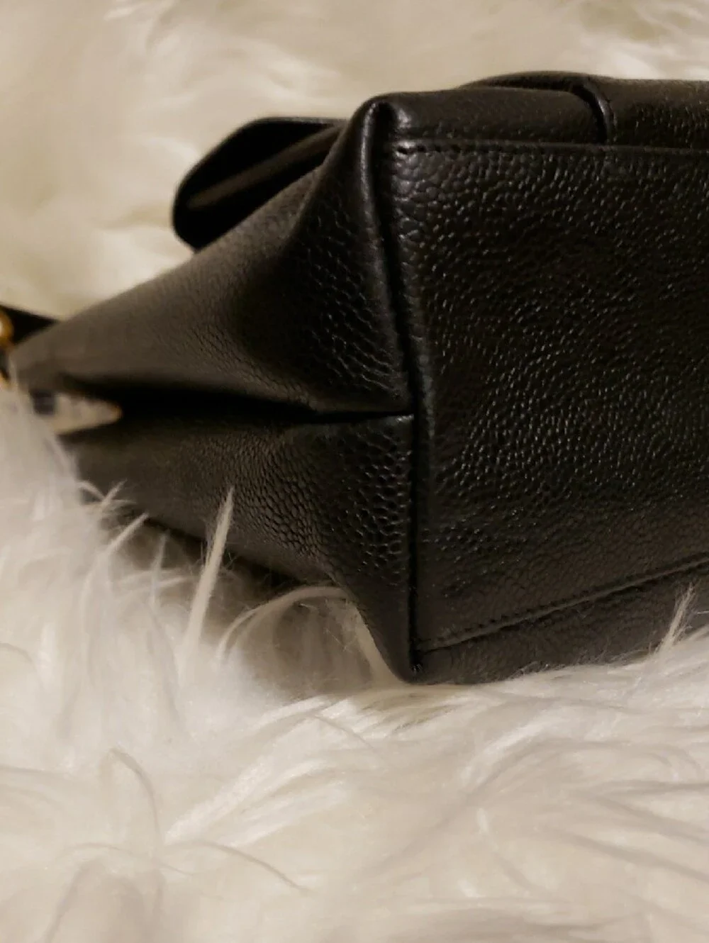 CHANEL Black Leather Shoulder Bag with Gold CC Hardware